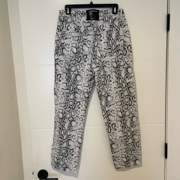 Alexander Wang Cropped Snake Print High Rise straight leg jeans size 26 - Picture 6 of 6